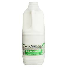 SaveCo Online Yorkshire Fresh Semi Skimmed Milk (2 Litre)